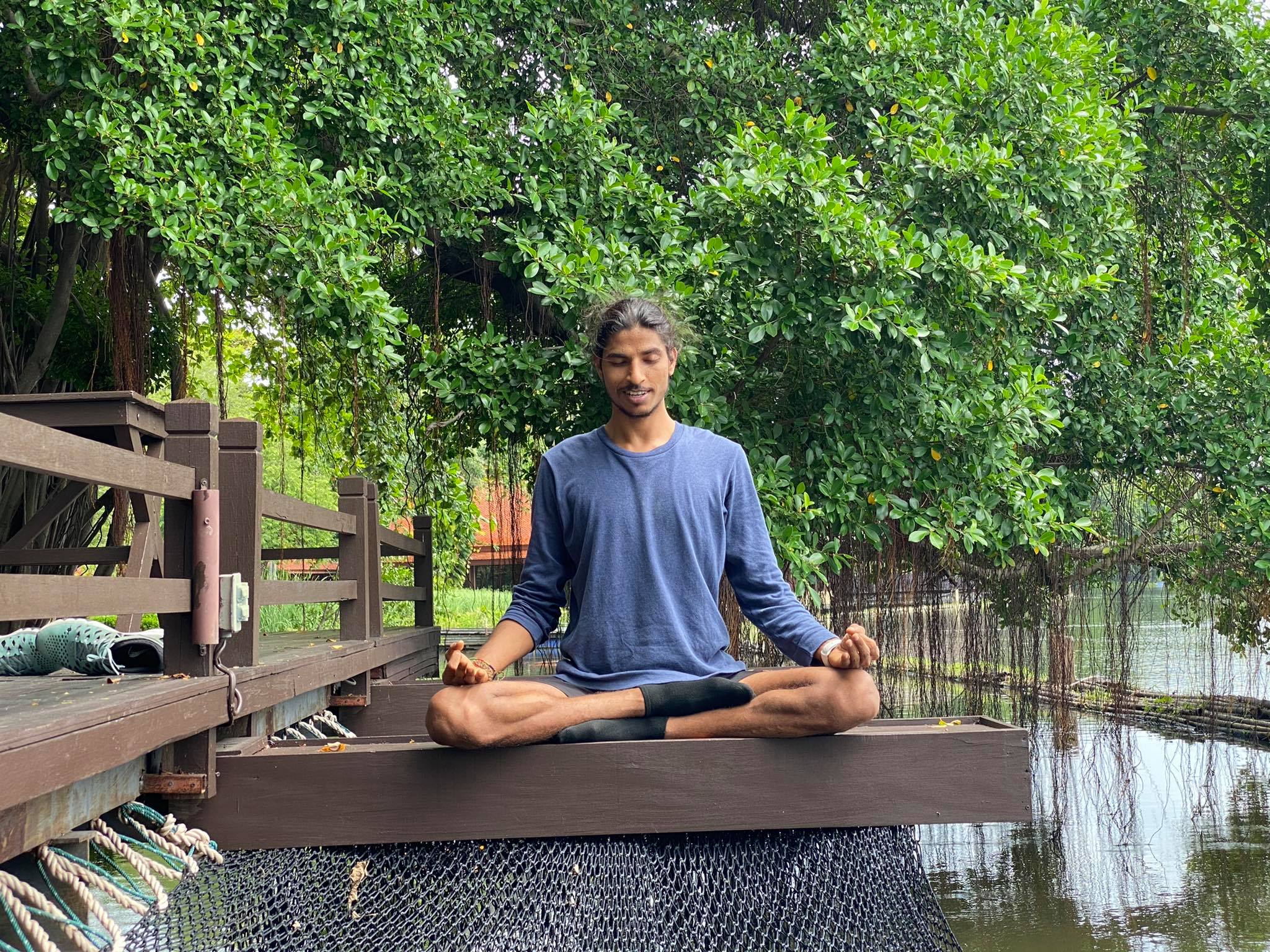 yoga-school-thailand-dd